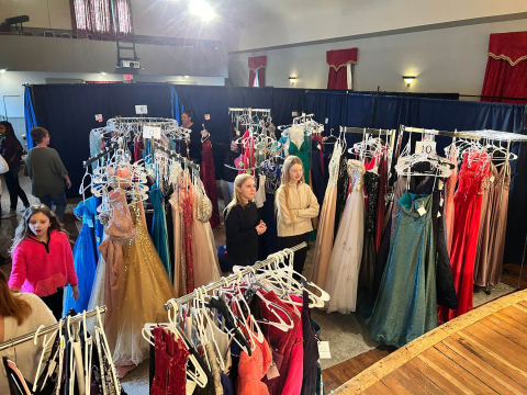 Priceless Prom Grows Into Scholarship-Supporting Tradition