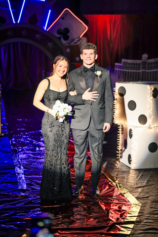 WSHS seniors Logan Mohling and Hayes Havlik are pictured above.