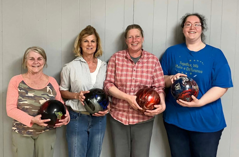 American Bank & Trust Claims Town & Country League Title
