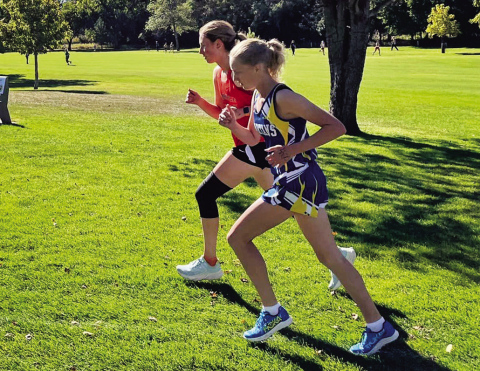 PHOTO COURTESY BECKY KRUEGER During last week’s Lakeside Invitational in Faulkton, WSHS student athlete Alexis Roesler positioned herself well in the field and ran determined to lead the third group of girls. She medaled in 12th place running 23:03.09.