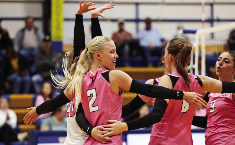 Lady Warbirds Split Week’s Matches, Earn Statewide Recognition in Media Polls