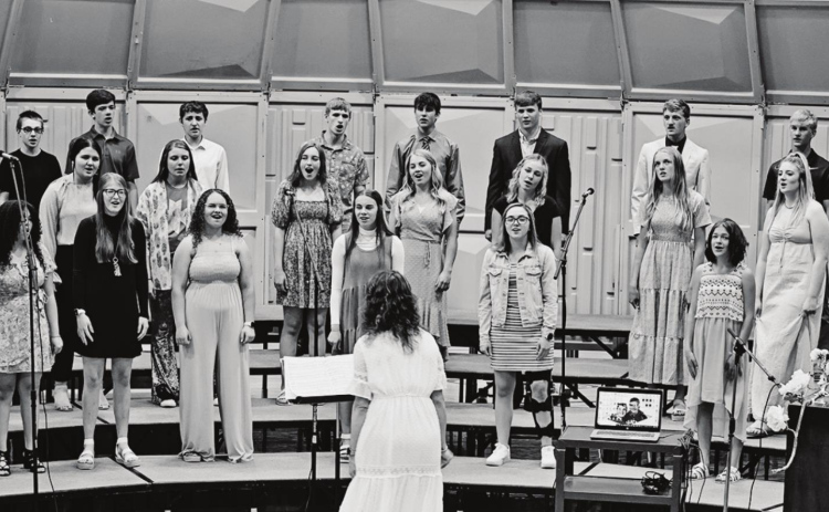 Students Welcome Spring With Musical Talents