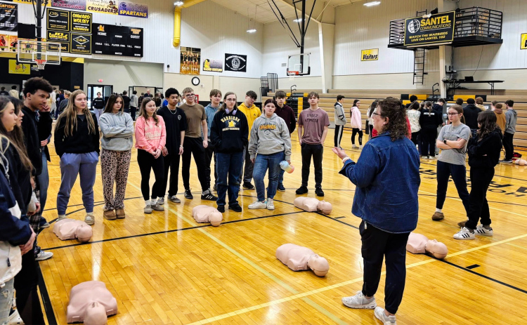 Medic Camp at Wolsey-Wessington introduces students to EMS careers