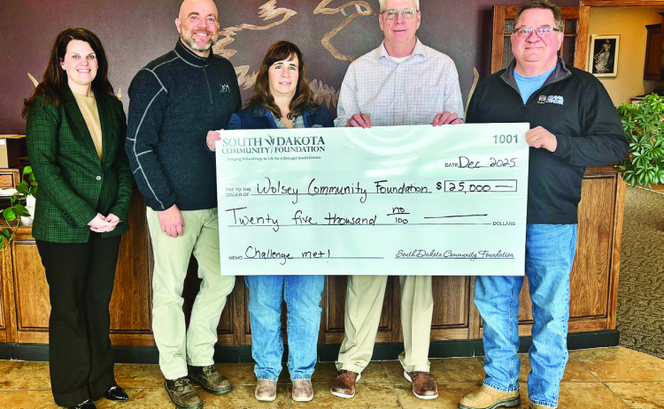 From left, Jamie Farmen, SD Community Foundation, presents the challenge grant to Wolsey Community Foundation board members Ted Haeder, Donna Haeder, Jim Babcock and Robert McGillvrey (not pictured Melva Beals). (PHOTO COURTESY SOUTH DAKOTA COMMUNITY FOUNDATION)