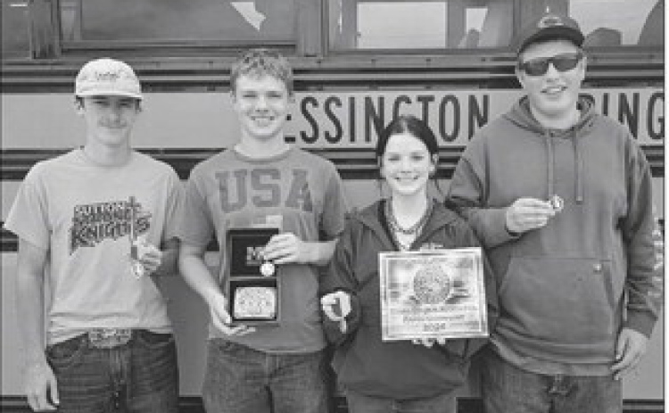 Two Wessington Springs FFA teams qualified for the National Land and Range Judging Contest next spring in Oklahoma City. The first-place range team (ABOVE LEFT) includes, from left, Teagan Scheel, Kohen Mebius, Jalene Reiner and JR Hine. The second-place land team (ABOVE RIGHT) includes, from left, Billy Roduner, Mauer Jones, Chaz Larson and Roslyn Klein. (PHOTO COURTESY BRADY DUXBURY)